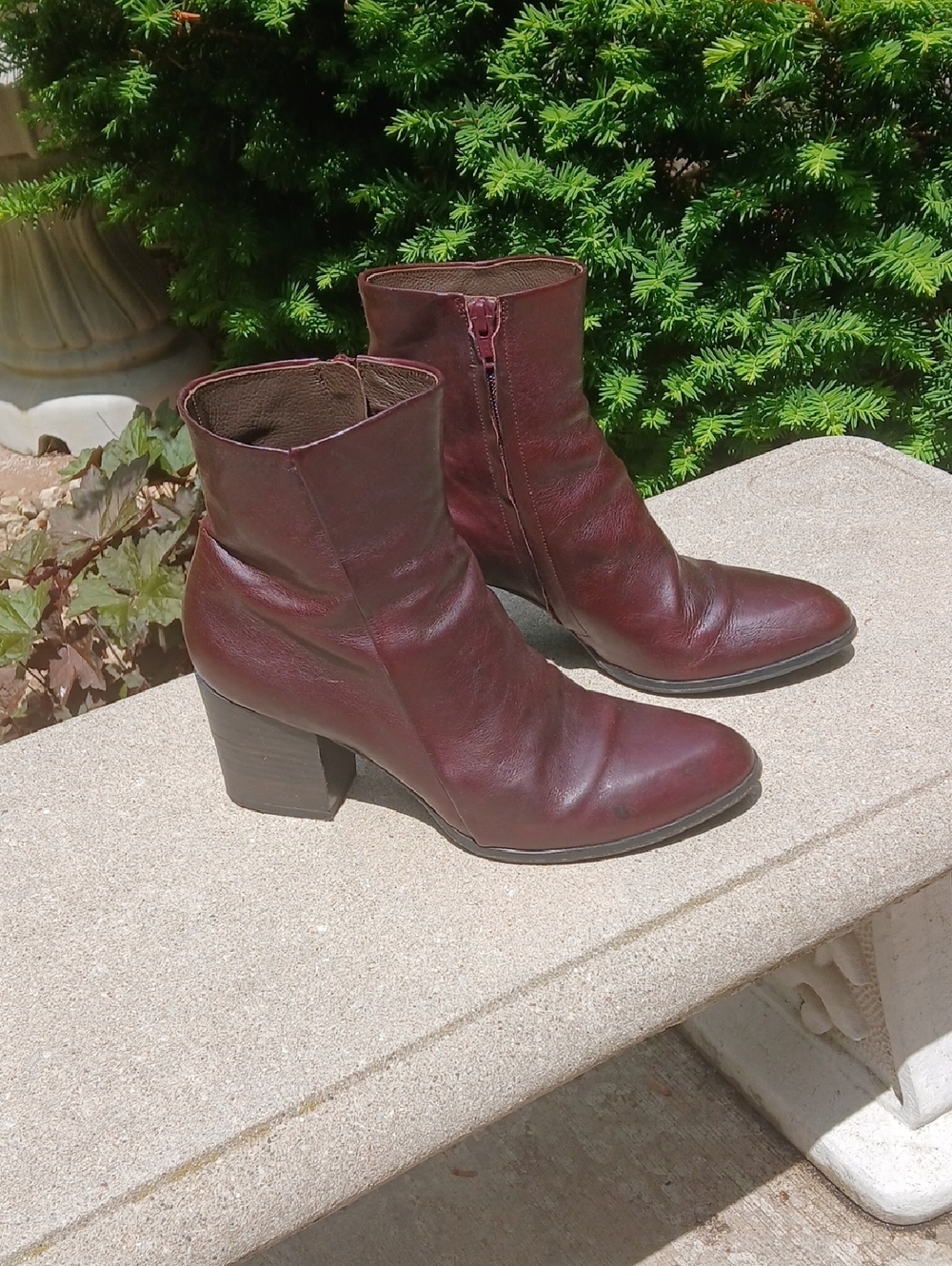 Coclico booties Made In SPAIN. Burgandy Sz 39.5, (8.5)